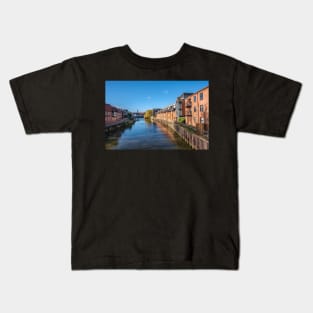 Waterside apartments and flats along the River Wensum Kids T-Shirt